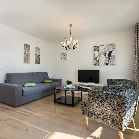Neu Renovierte Mit Klima, Wlan, Terrasse Und Grill Appartamento Pola