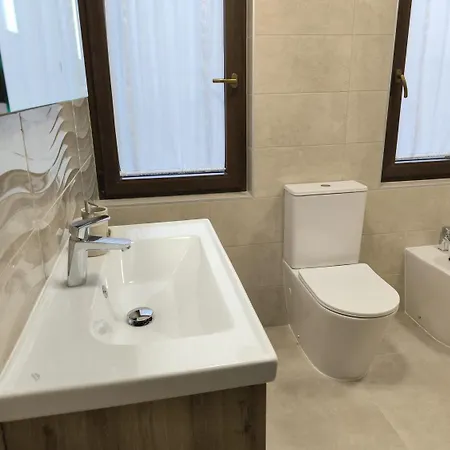 Apartamento Neu Renovierte Mit Klima, Wlan, Terrasse Und Grill Pula